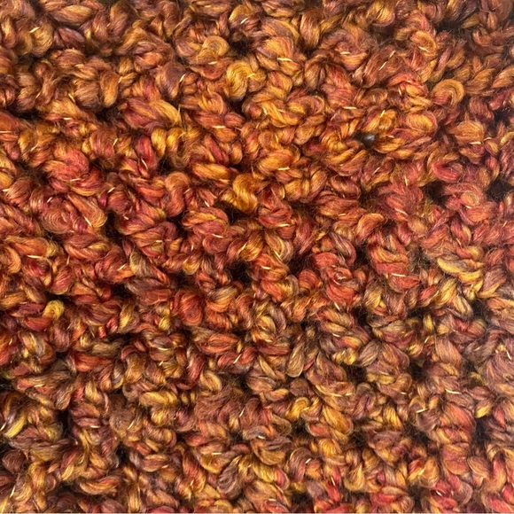 Lion Brand Yarns handmade knit hat and infinity neck scarf bundle - Picture 3 of 8